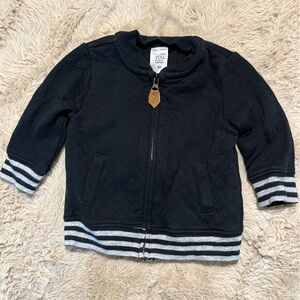 🔆 Bundle items 6 for $30 Carter’s baby boy zip up